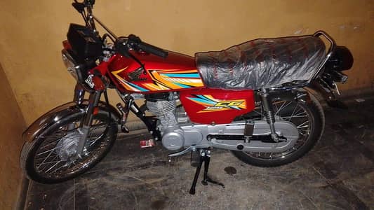 Honda 125 . . . . madal 2026 . . .  03211711030. . . . cal num