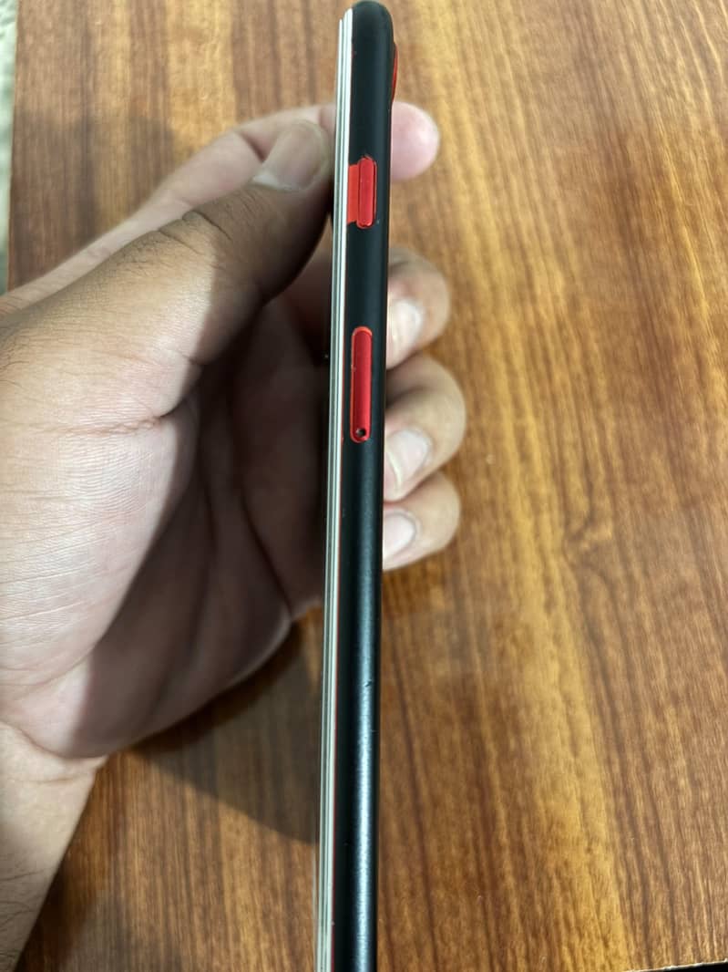 Apple iPhone 7 Plus 1