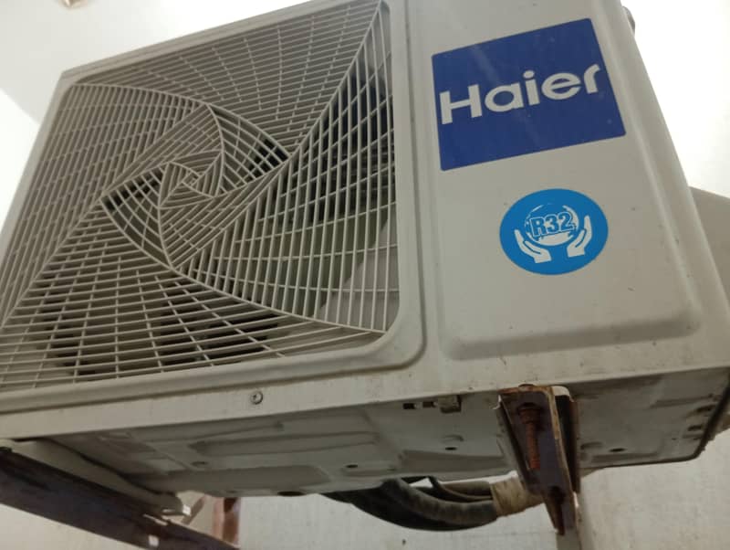 Haier 1 ton Split AC 2