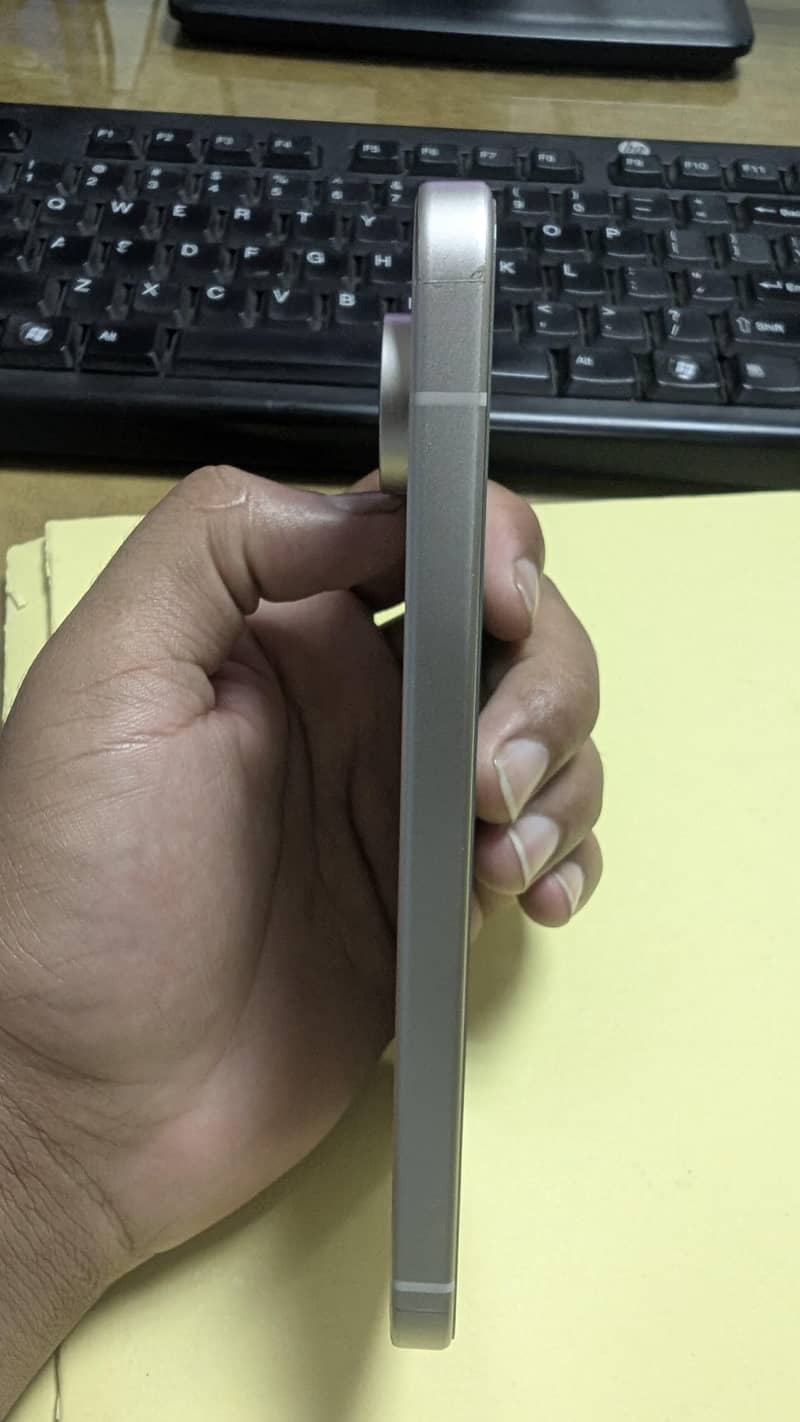 Google Pixel 9 4