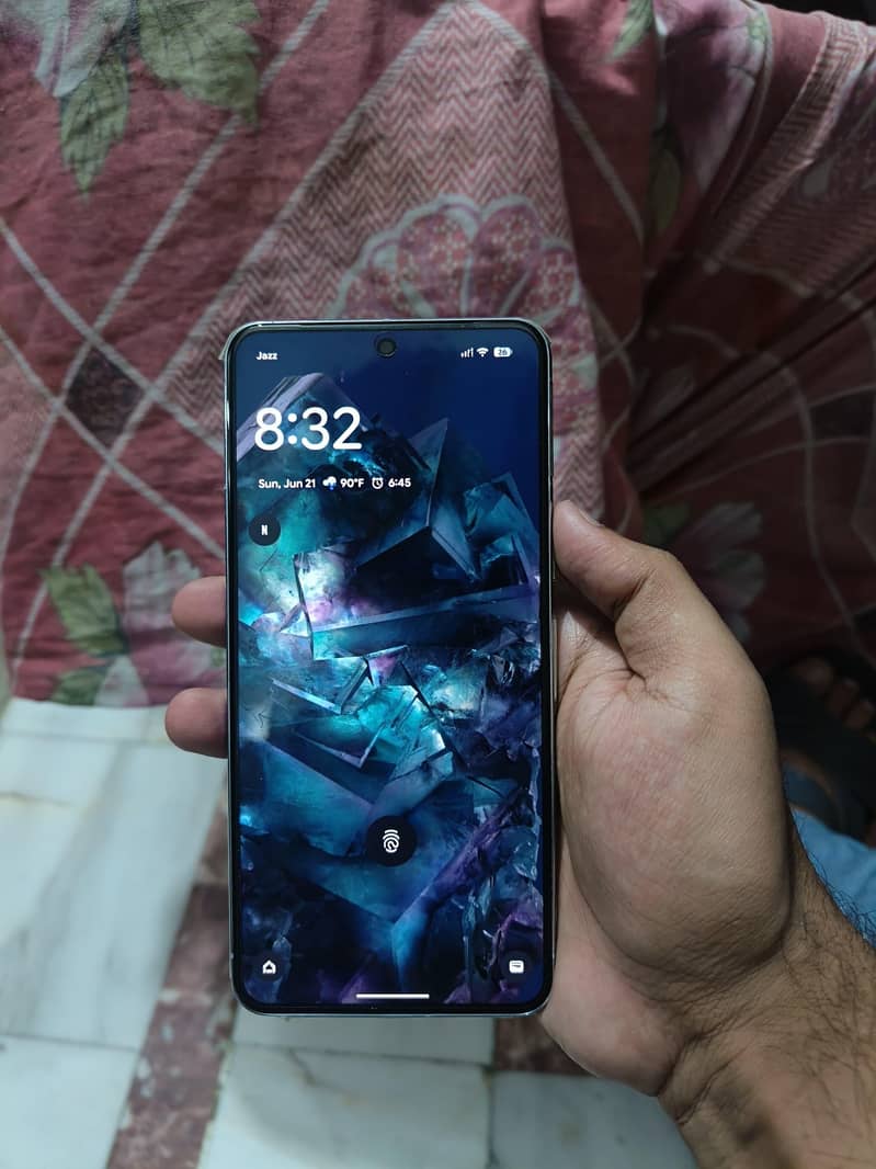 Google Pixel 8 Pro 2