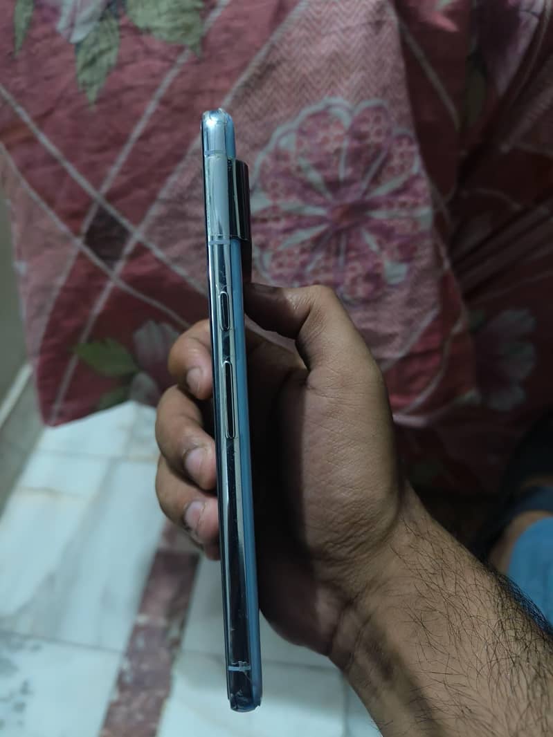 Google Pixel 8 Pro 5