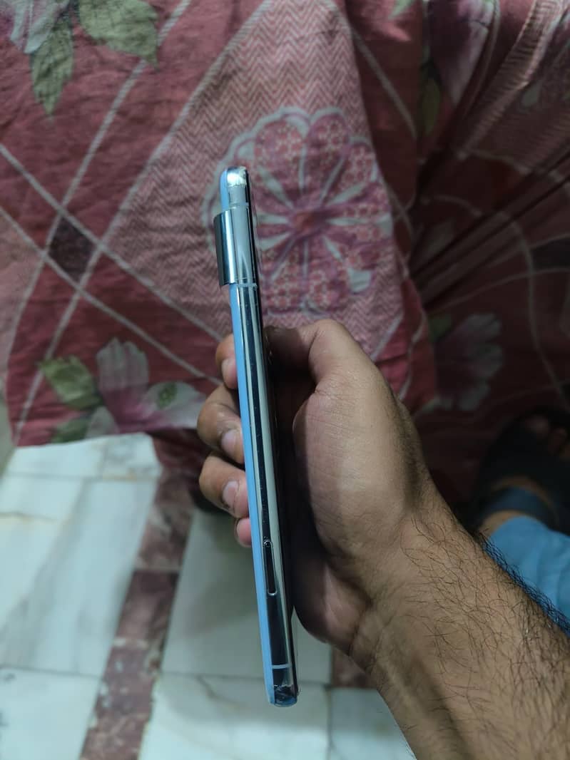 Google Pixel 8 Pro 6