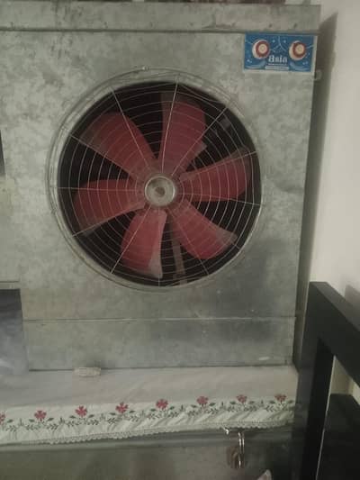room sir cooler use good condition hai Sath stand bi hai