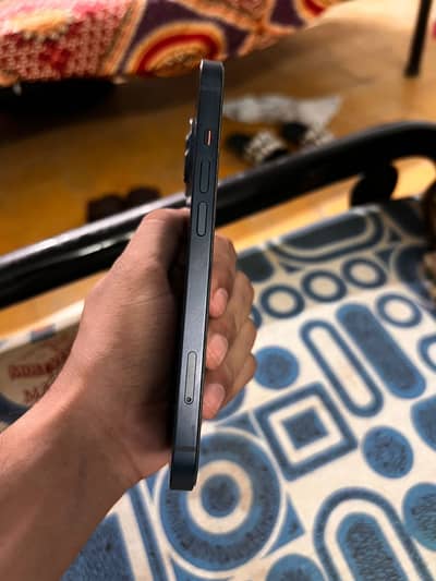 I phone 13 black jv