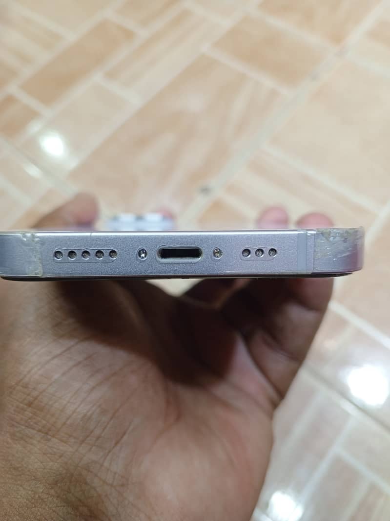 Apple iPhone 14 1