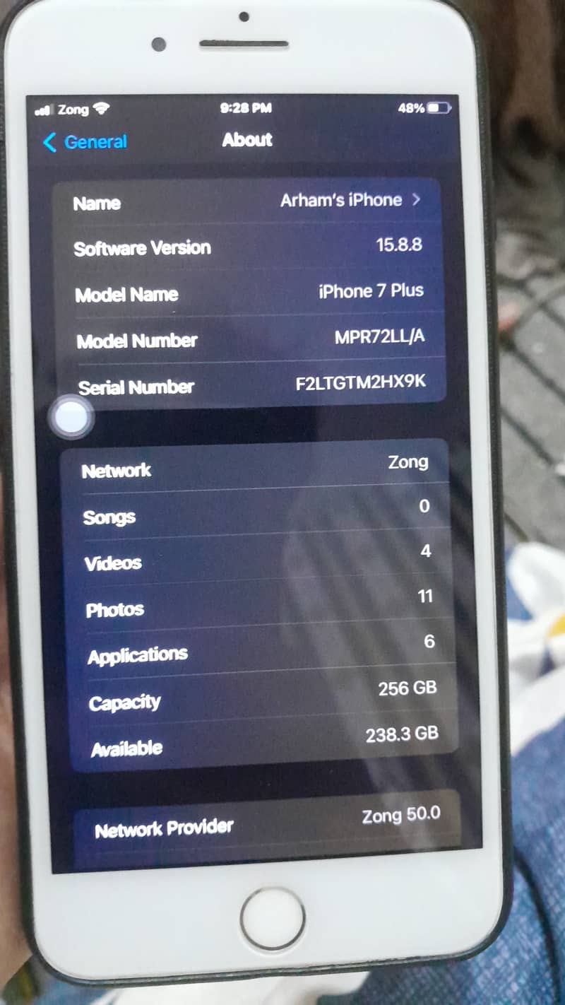 Apple iPhone 7 Plus 0