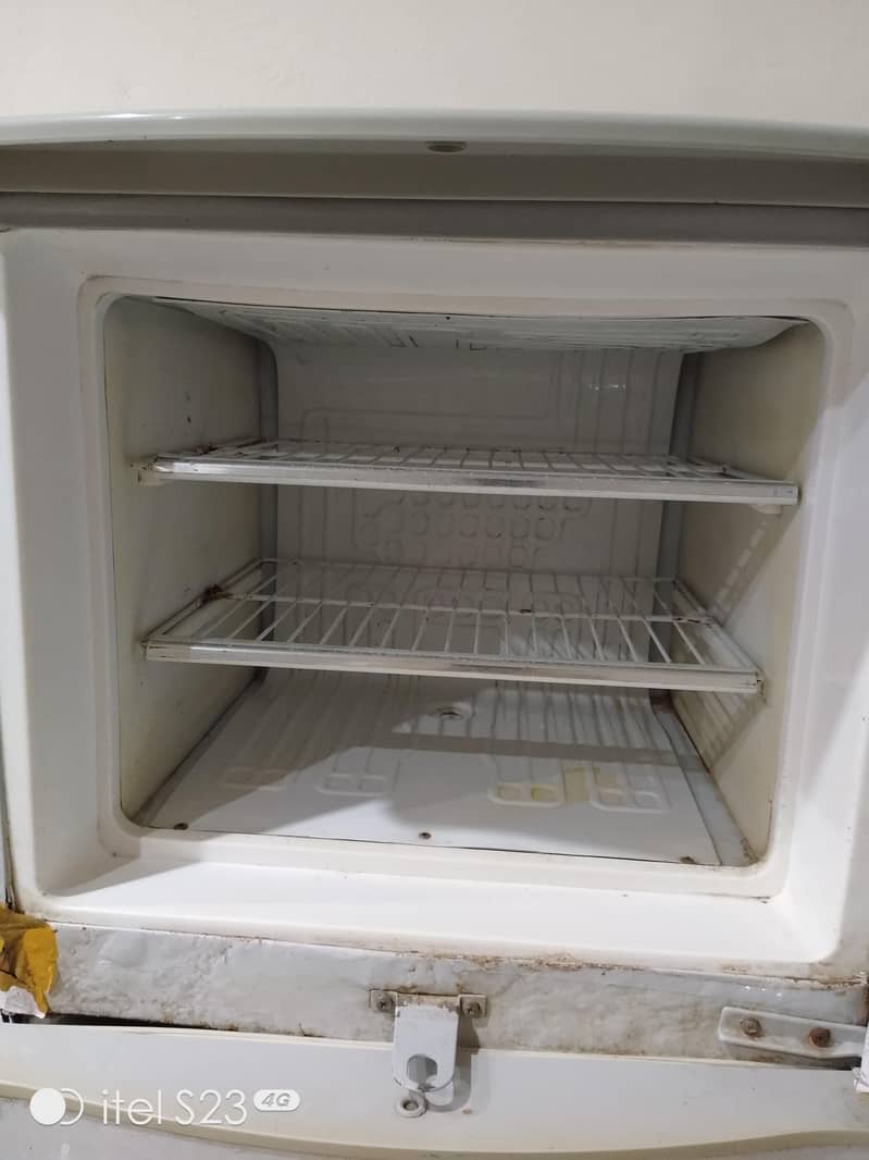 fridge 4