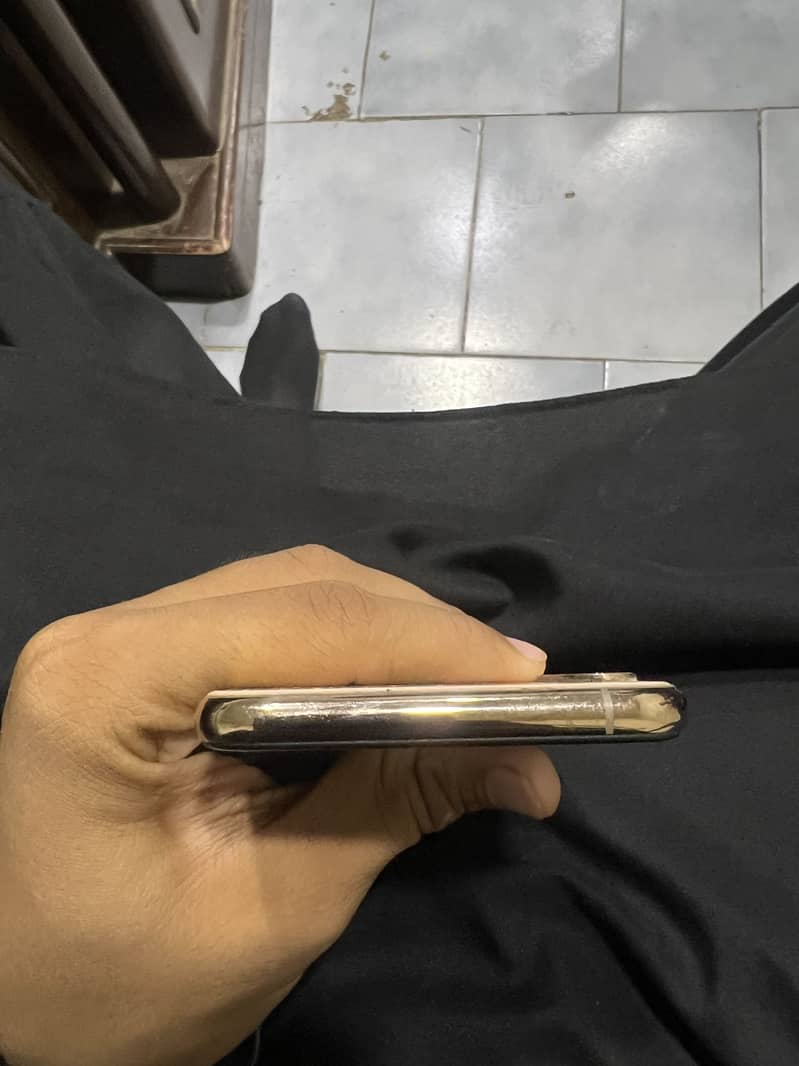 iPhone xs 2