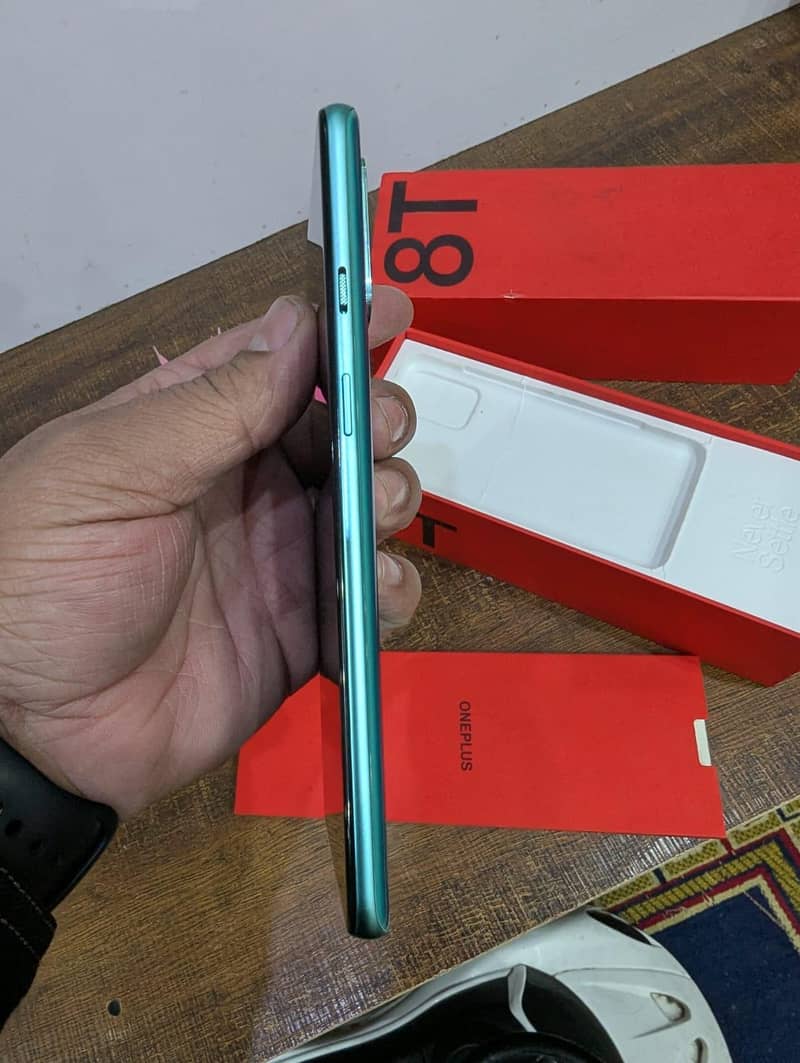 One Plus 8T 6