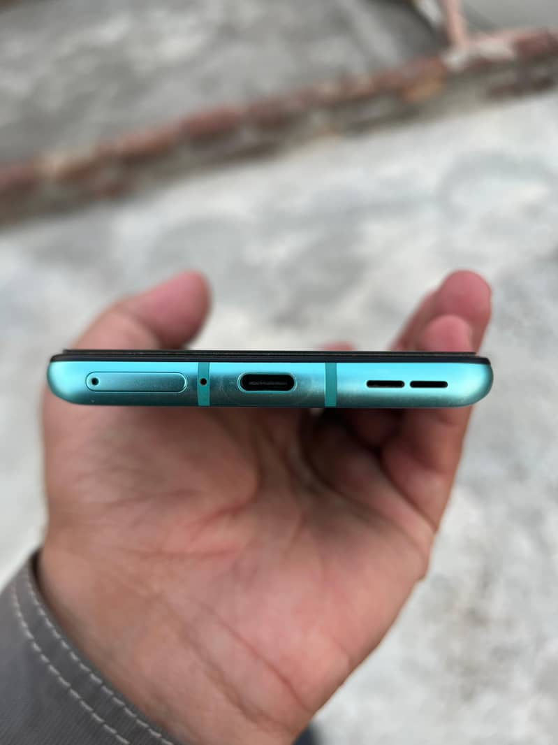 One Plus 8T 11