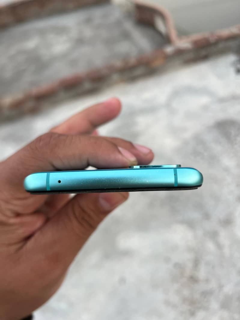 One Plus 8T 12