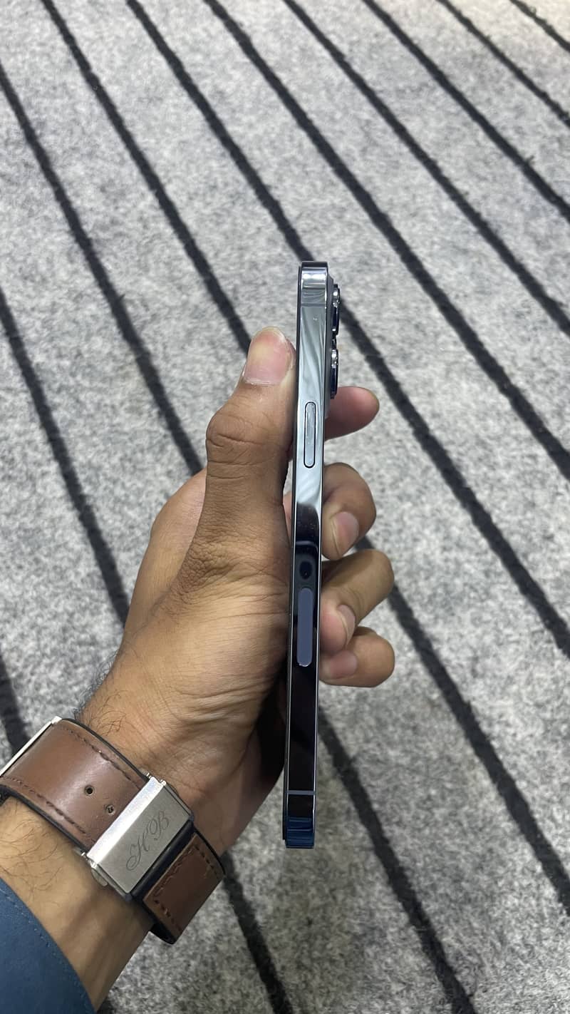 Iphone 13 Pro Max 4