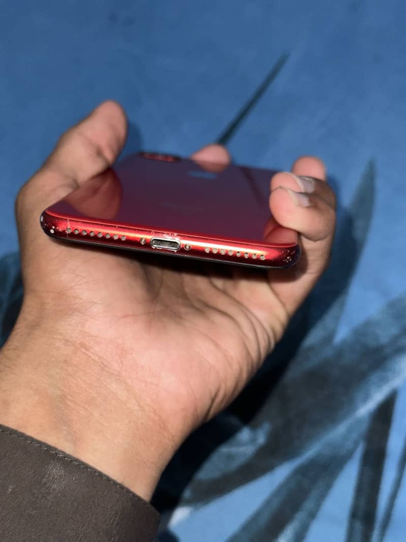 Apple iPhone 8 Plus 3