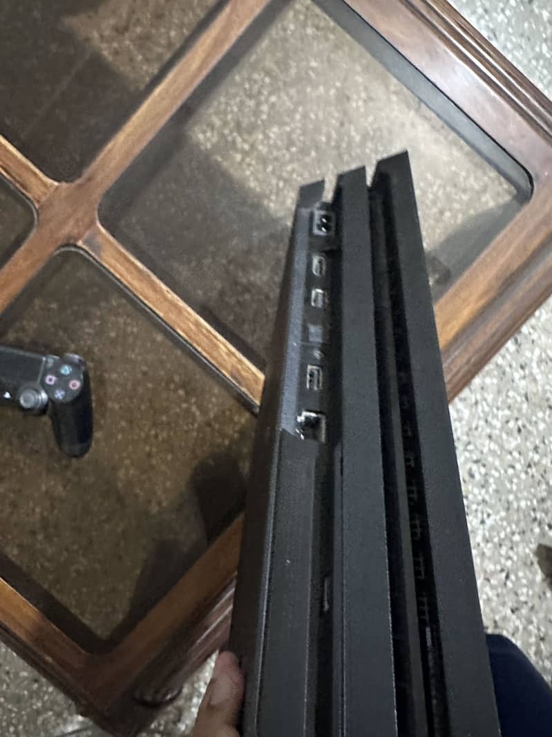 PS4 pro 1