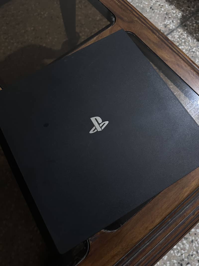 PS4 pro 3
