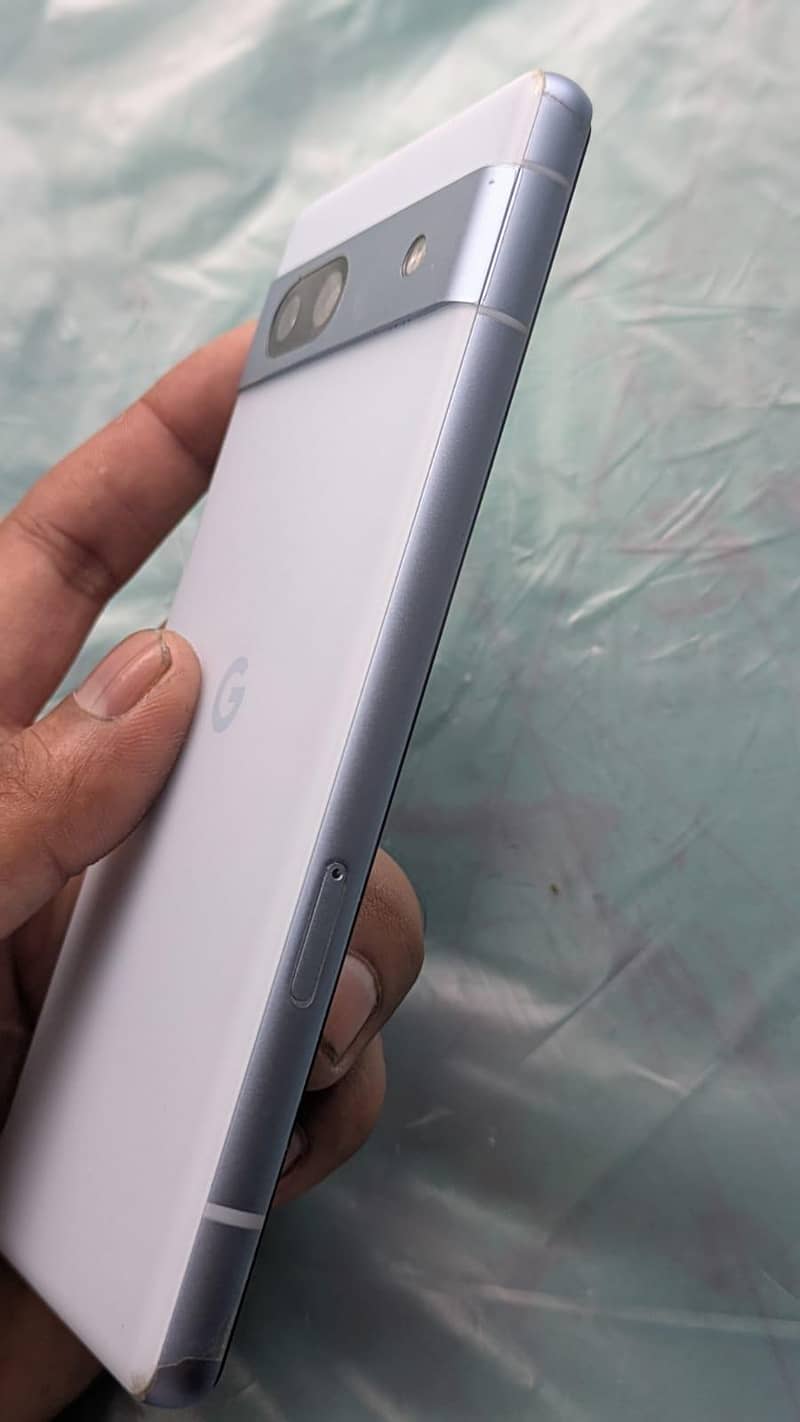 Google Pixel 7a 1