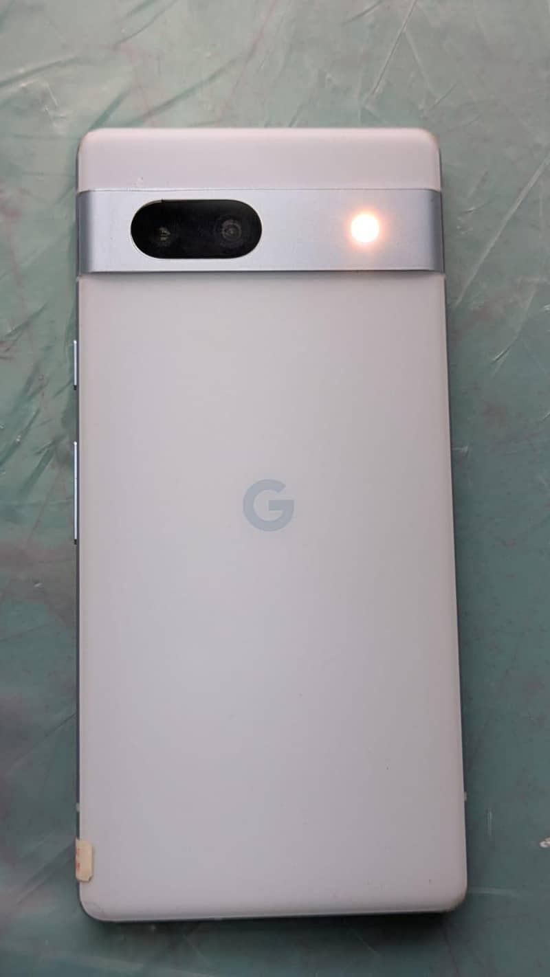 Google Pixel 7a 3
