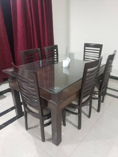 6 Chair Dinning Table