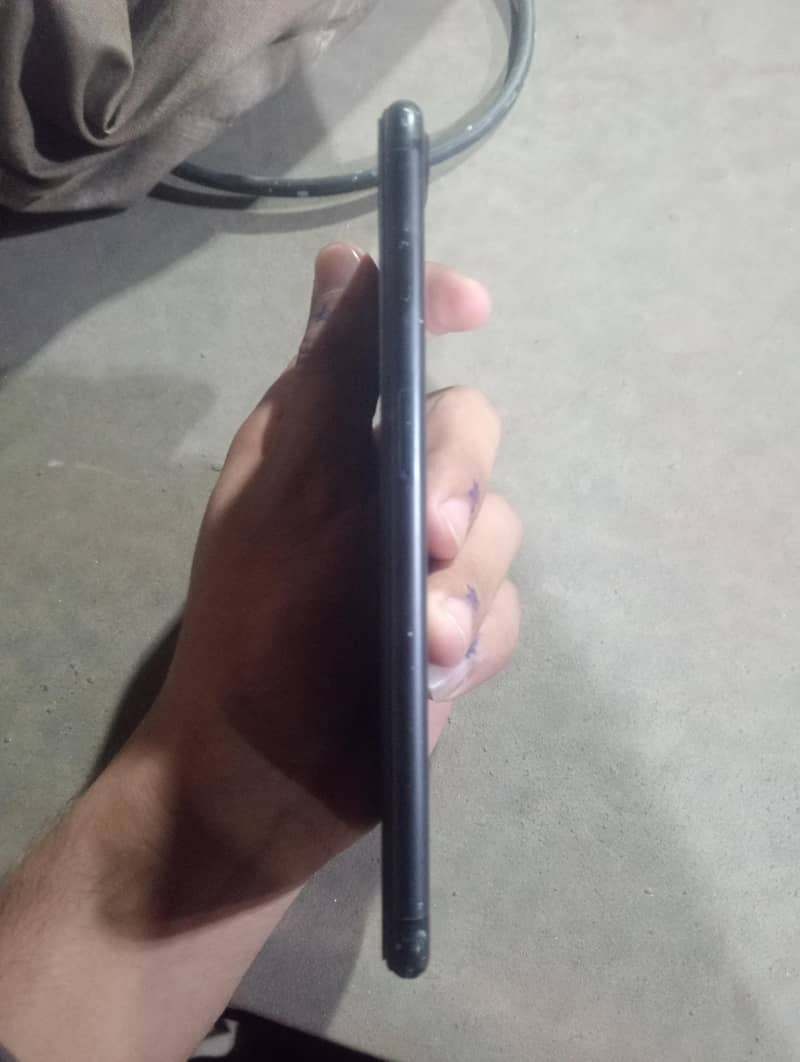 Apple iPhone 7 Plus 1