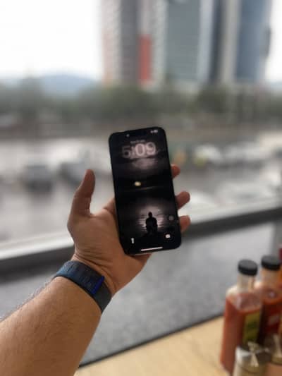 iPhone 14 pro Max Jv