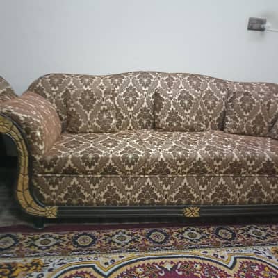 Beautiful 5 Seater Sofa set