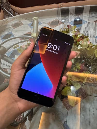Apple iPhone 7 Plus 128gb with box