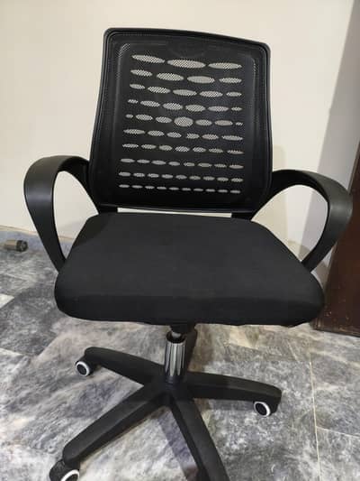 11 office chairs brand new condition 10/10