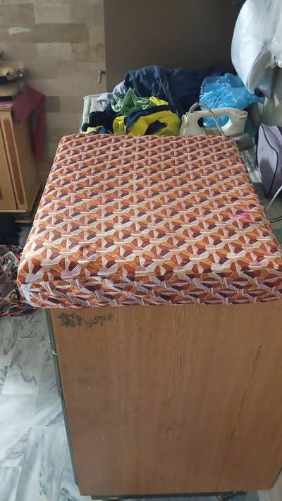 2 sofa Seats available for sale