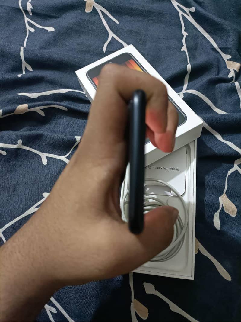 iPhone se 3rd generation 0