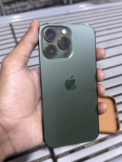 Apple iPhone 13 Pro