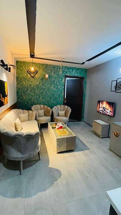 Daily basis and weekly basis one bedroom fully furnished luxury apartments available for rent Gulberg greens Islamabad