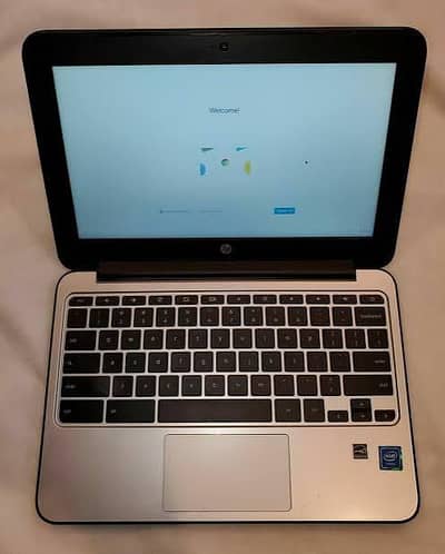hp Chromebook g4 4 16 with windows and charger included
