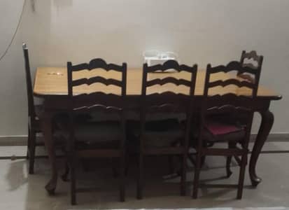 Dining table (Tali ki lakri)