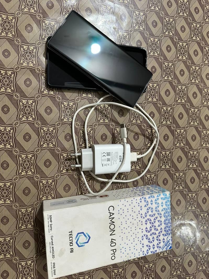 Tecno CAMON 40 Pro 6