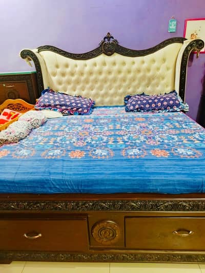 Bed Set with Storage, mattress, Dressing & side tables