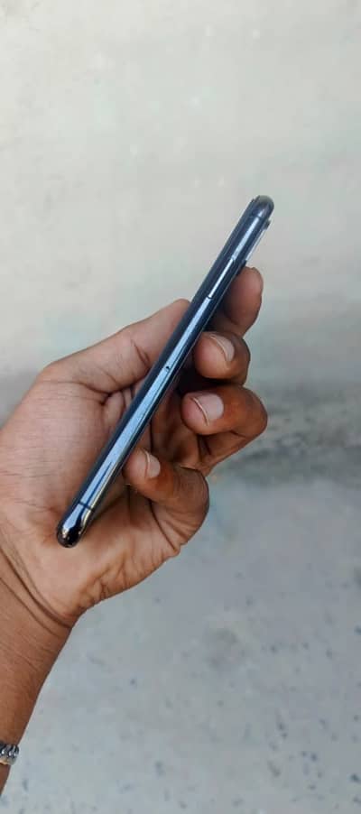 Apple iPhone XS