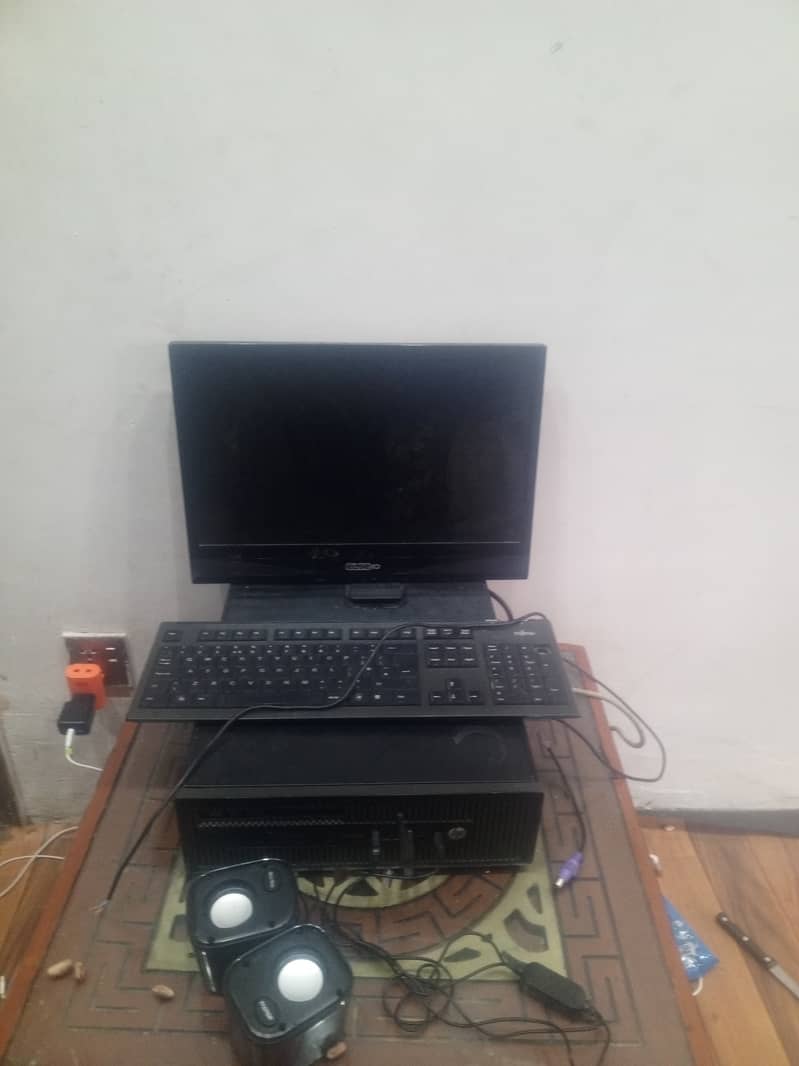 Computer 0