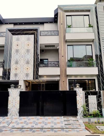 05 Marla Luxury House For Sale In Park View City Lahore