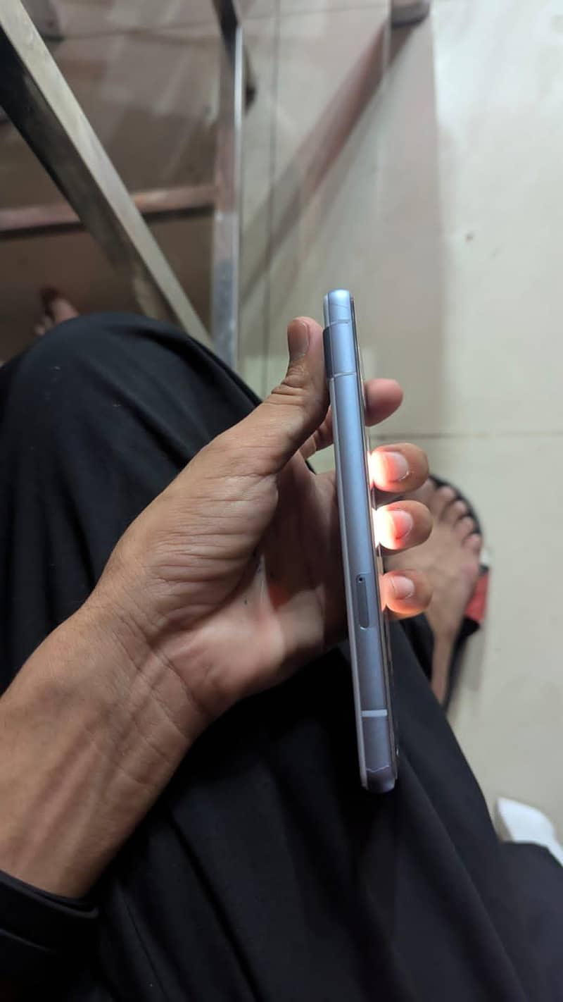 Google Pixel 7a 5