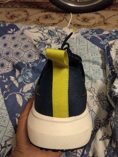 Sports Trainers/Walking Shoes