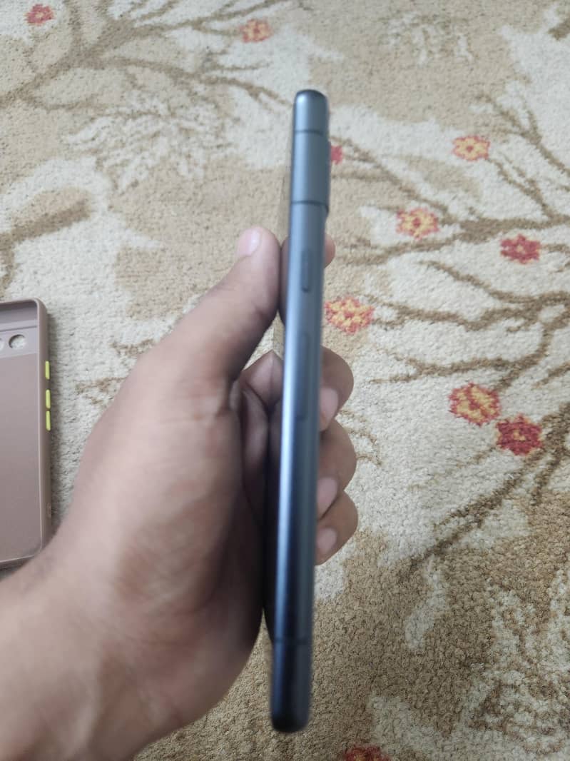 Google Pixel 7a 5