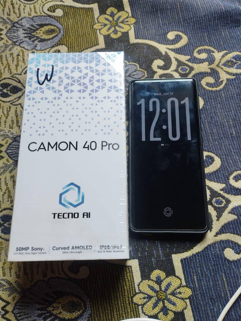 Tecno CAMON 40 Pro 3