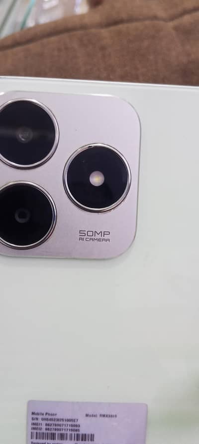 Realme C63
