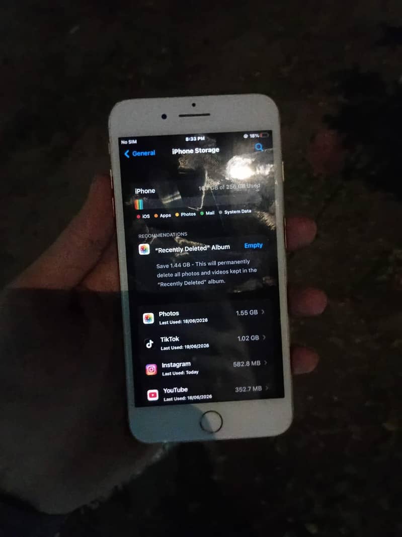 Apple iPhone 8 Plus 6
