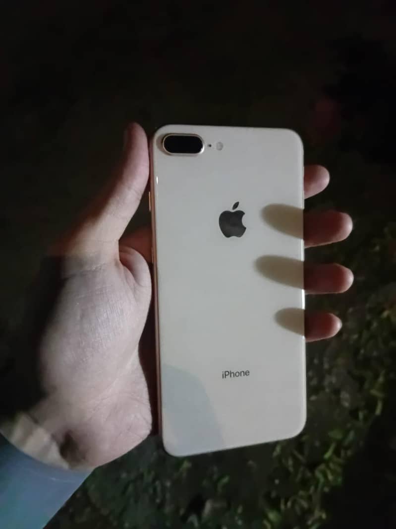 Apple iPhone 8 Plus 7