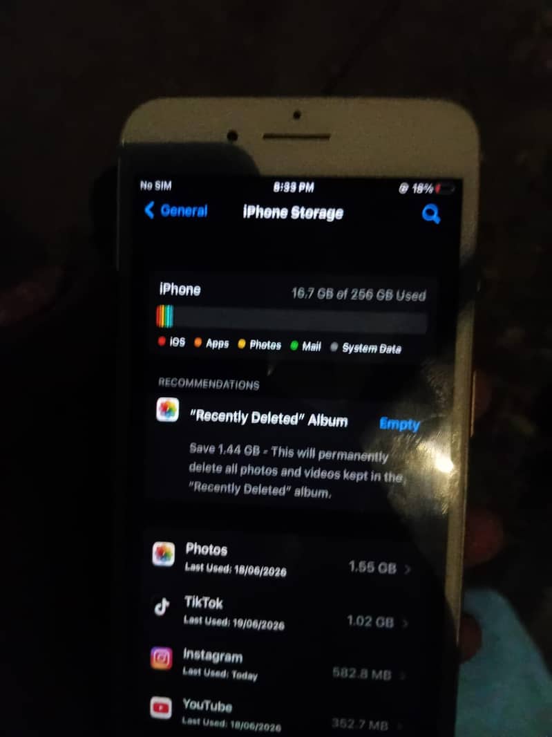Apple iPhone 8 Plus 8