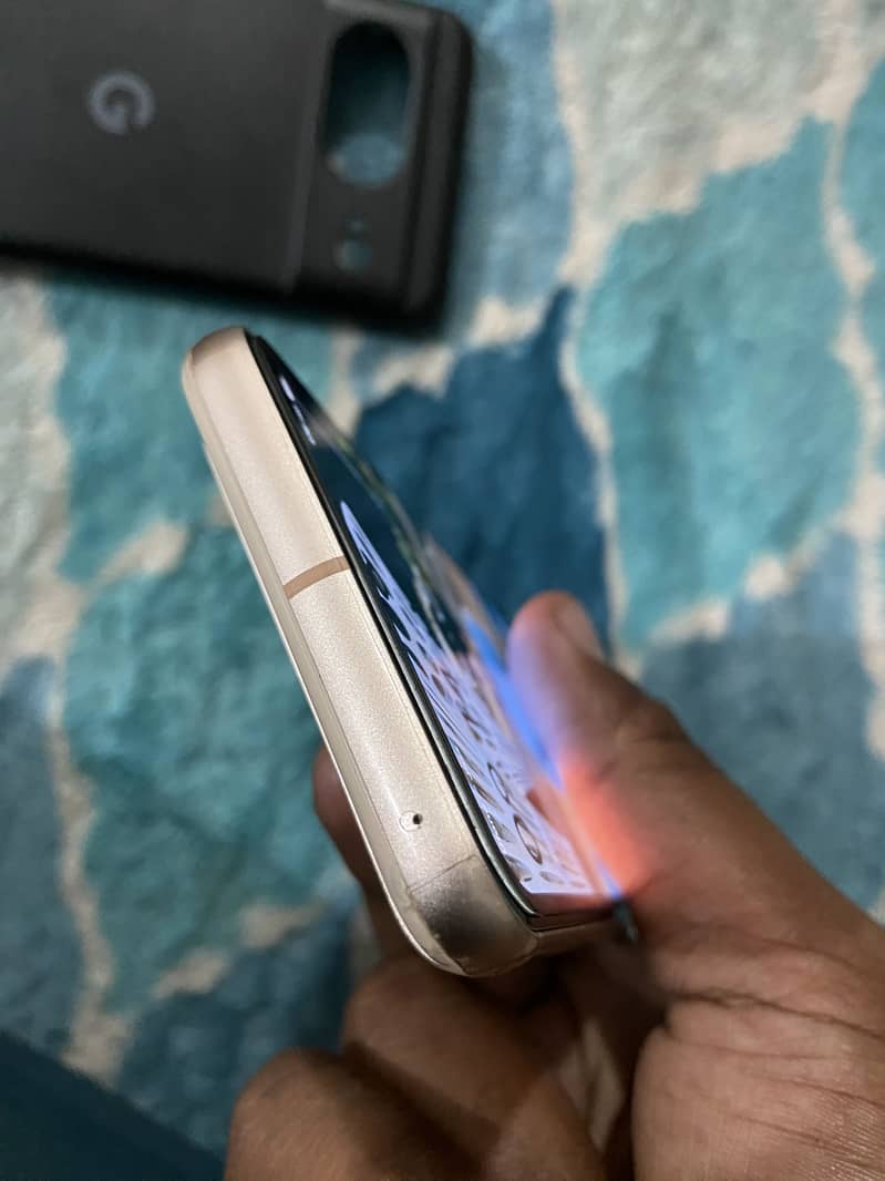 Google Pixel 8 0