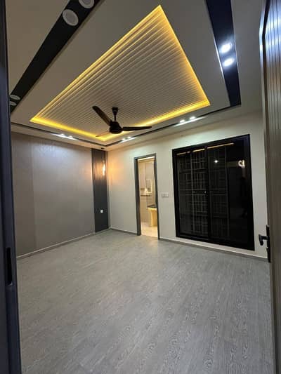 5 Marla Upper Portion Available For Rent In Park View City Lahore