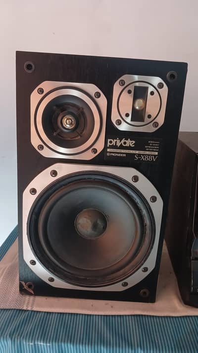 Pioneer speaker  and Victor CD / player deck